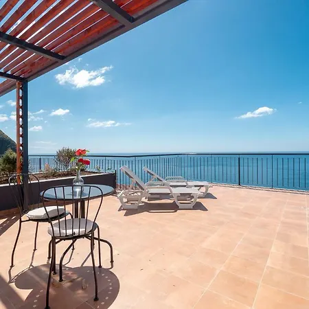 Seasky Arco * Арку-да-Кальета