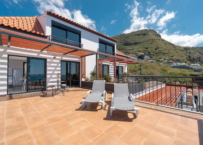 Seasky Arco * Arco da Calheta (Madeira)