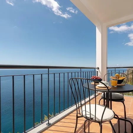 Seasky Arco Arco da Calheta (Madeira)