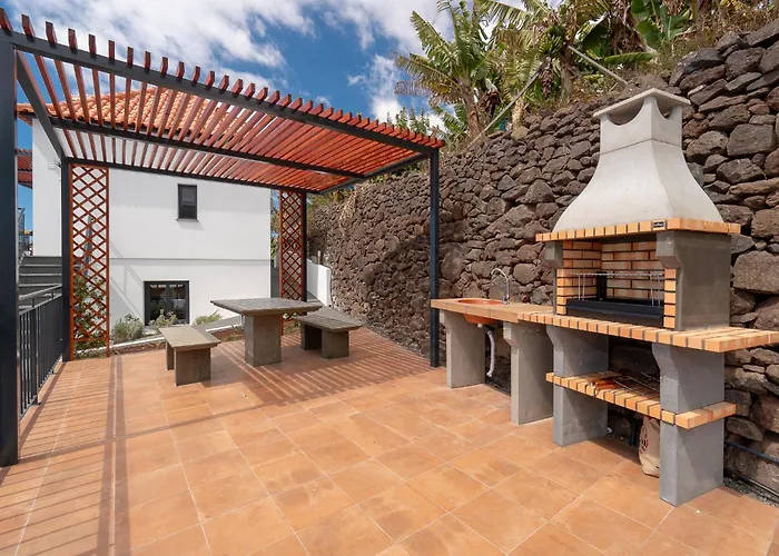 Casa de Campo Seasky Arco Arco da Calheta (Madeira)