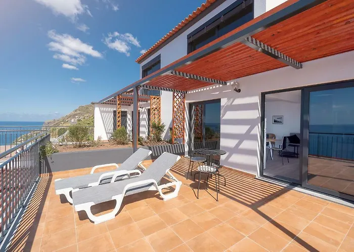 Seasky Arco Arco da Calheta (Madeira)